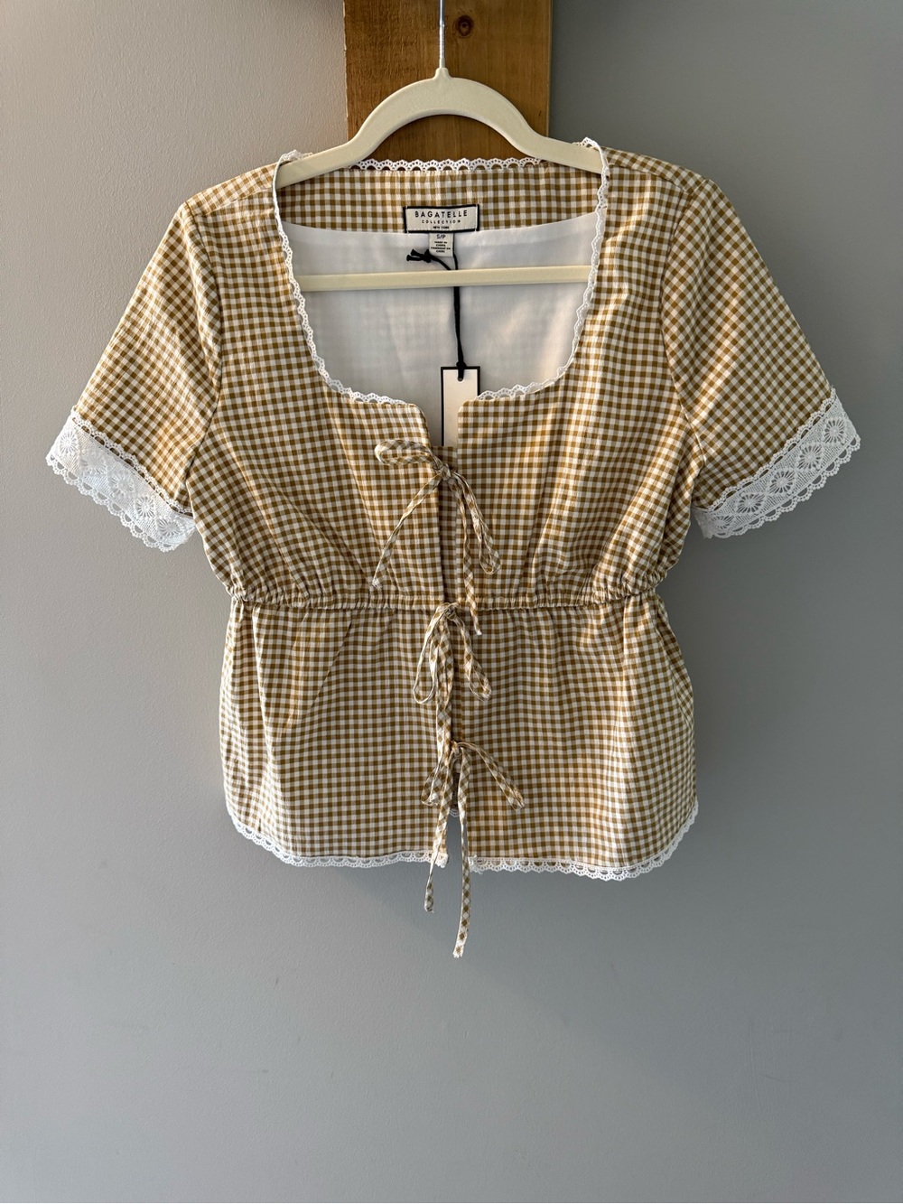 Bagatelle Cream & Brown Lace-Trim Peplum Top, S, NWTs